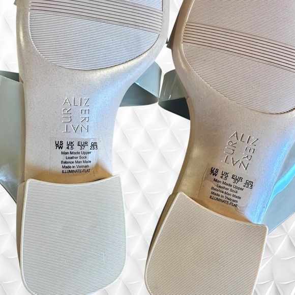 NWT Naturalizer ‘Illuminate’ Slide Sandal in “Shade 3 Light” Size 7 Wide Width - Picture 16 of 16